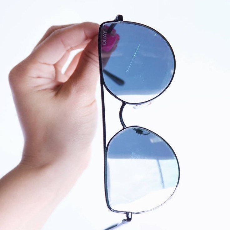 how to remove scratches from sunglasses